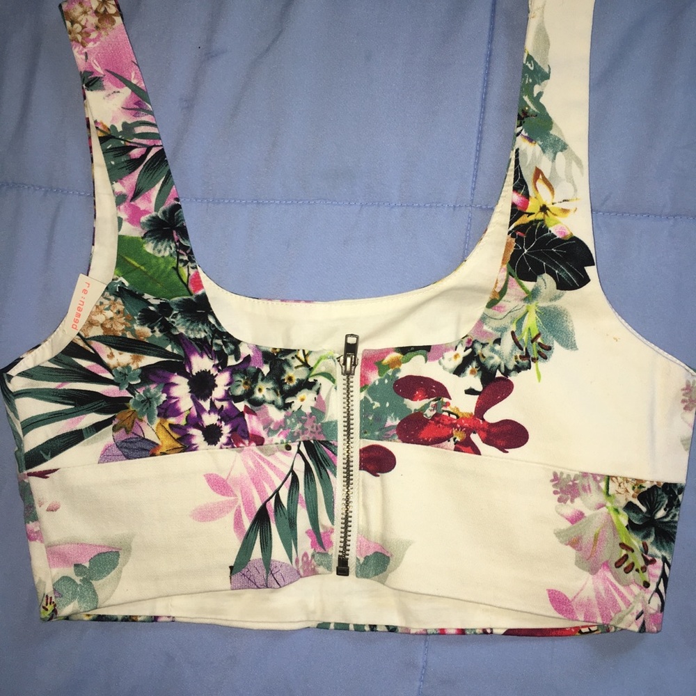 Crop top - Picture 5 of 6